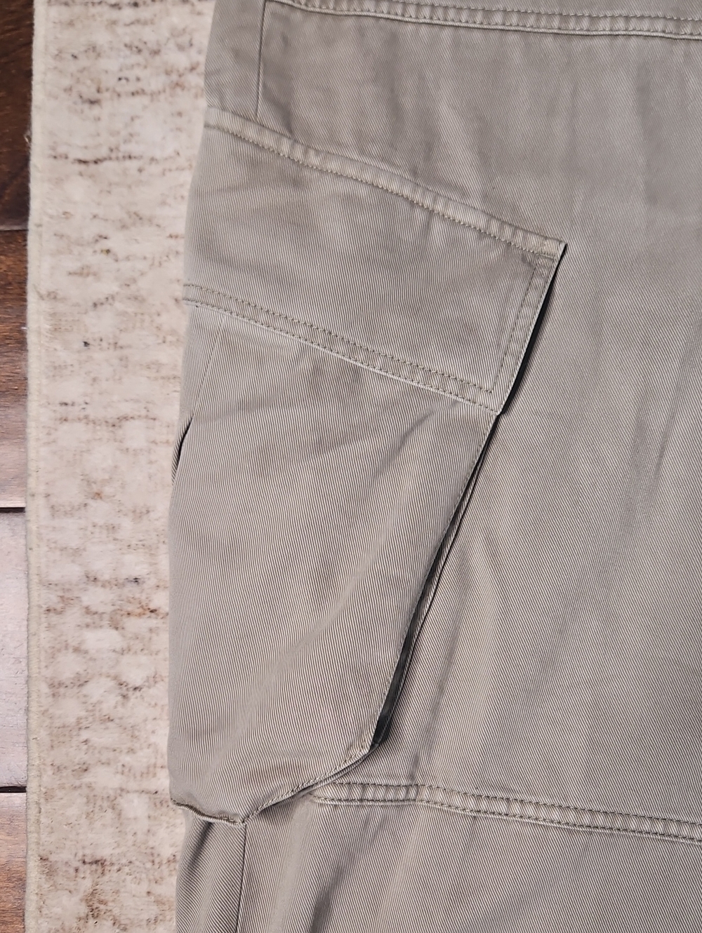 FRAME The Bubble Cargo Pants - Picture 6 of 10